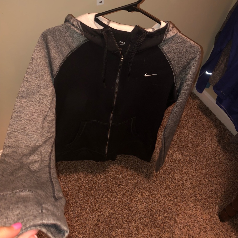 Nike jacket - Picture 2 of 2
